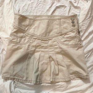 Vintage gap beige / tan pleaded cargo mini skirt